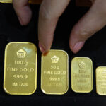 Harga Emas Antam Hari Ini Turun Tipis, Pecahan 0,5 Gram Dijual Sejutaan