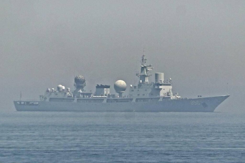 Kapal intelijen China Tipe 855 dan 815A di Teluk Persia sebagai langkah China dukung Iran.