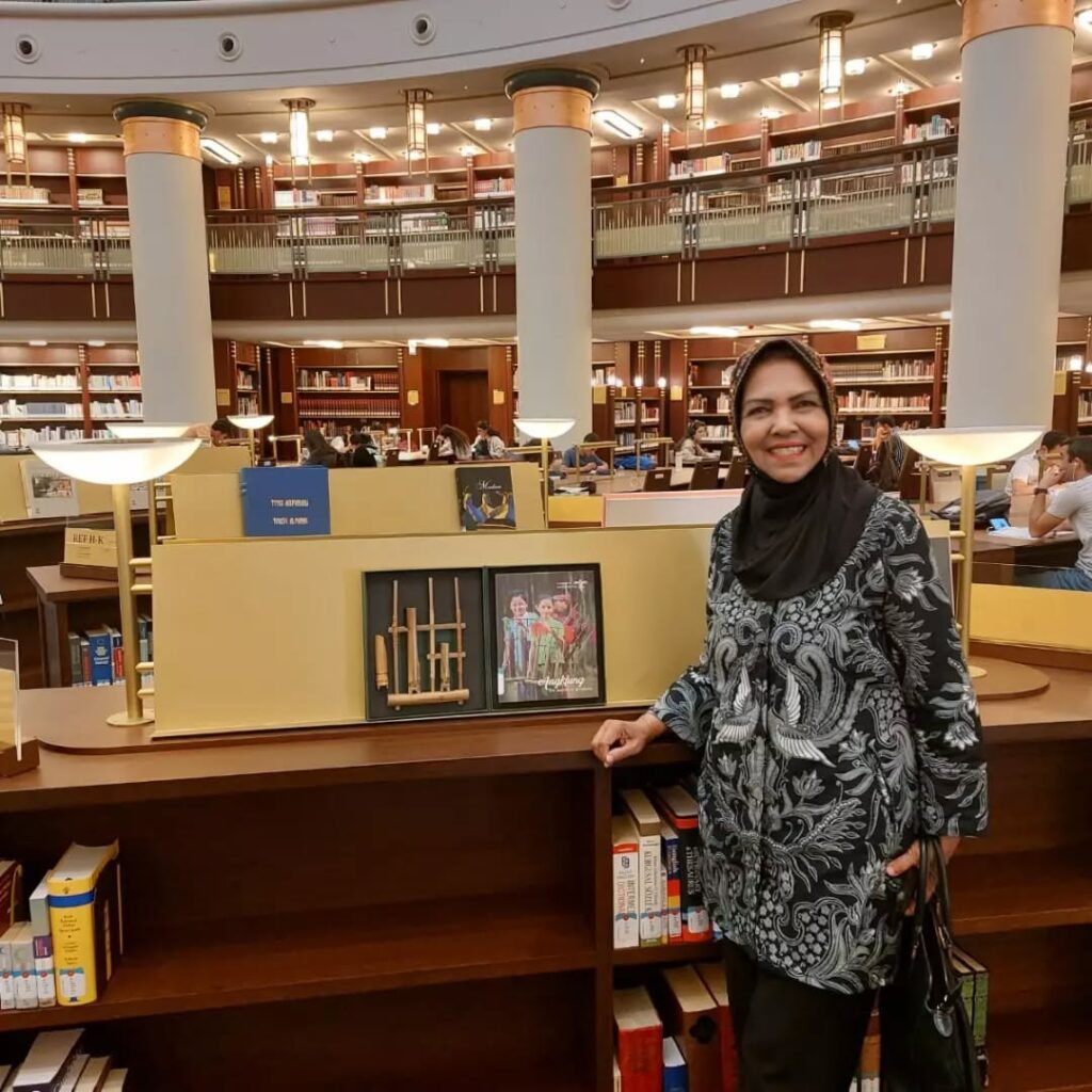 Nurhayati Ali Assegaf fokus mendorong kepemimpinan perempuan berkelas global.