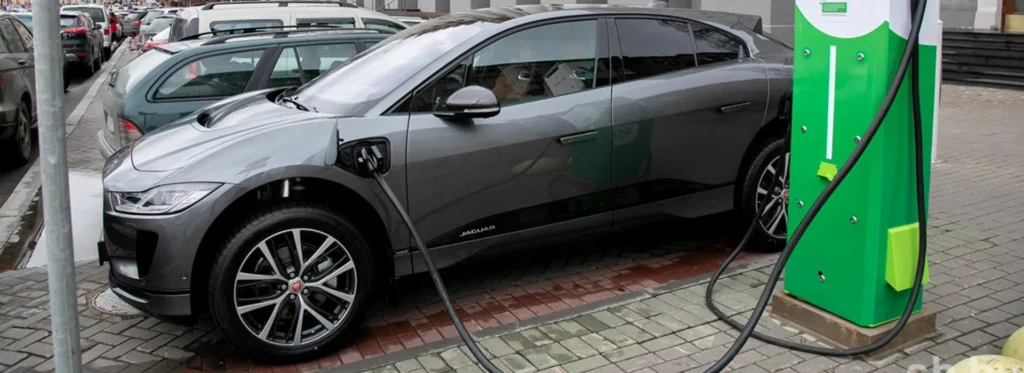 Fasilitas energi biomassa di Belarus menggunakan bahan bakar lokal.