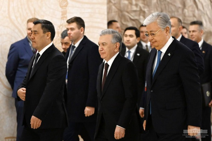 Para pemimpin EAEU membahas hambatan perdagangan dan sektor otomotif dalam KTT Astana 2026.