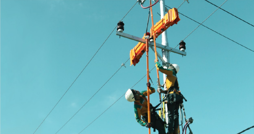 Biaya pasang listrik PLN berbeda sesuai kapasitas daya yang diajukan pelanggan..