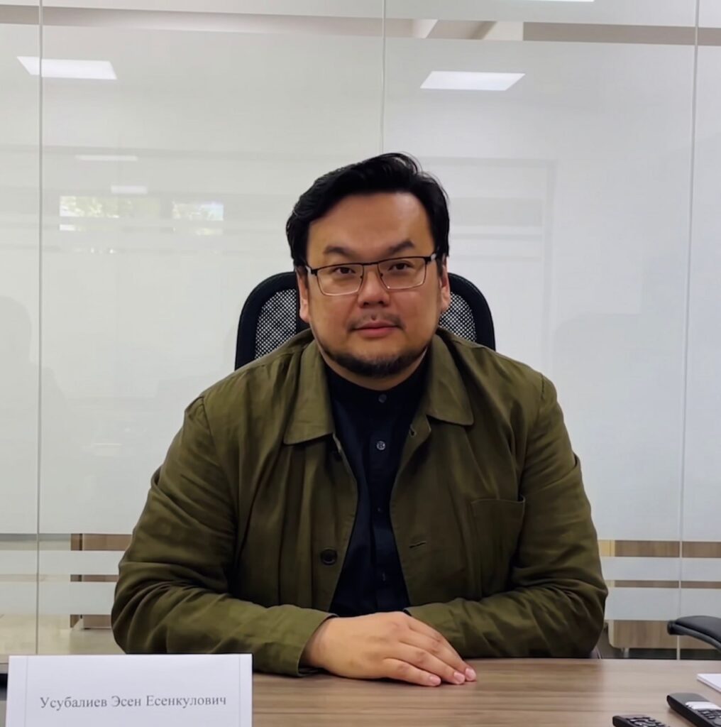 Esen Usubaliev, PhD, Dekan Fakultas Hubungan Internasional dan Kajian Oriental Kyrgyz National University.